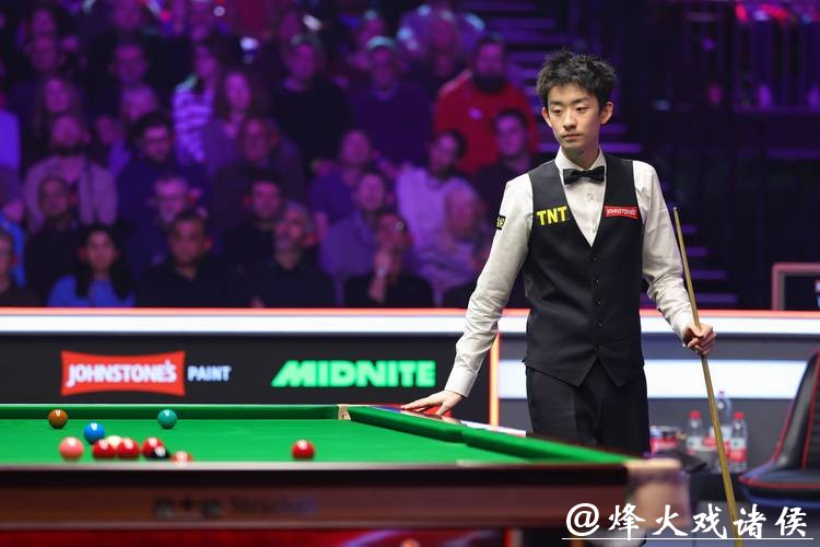 斯诺克大师赛:吴宜泽战胜肖国栋晋级四强 斯诺克大师赛:吴宜泽战胜肖国栋晋级四强
