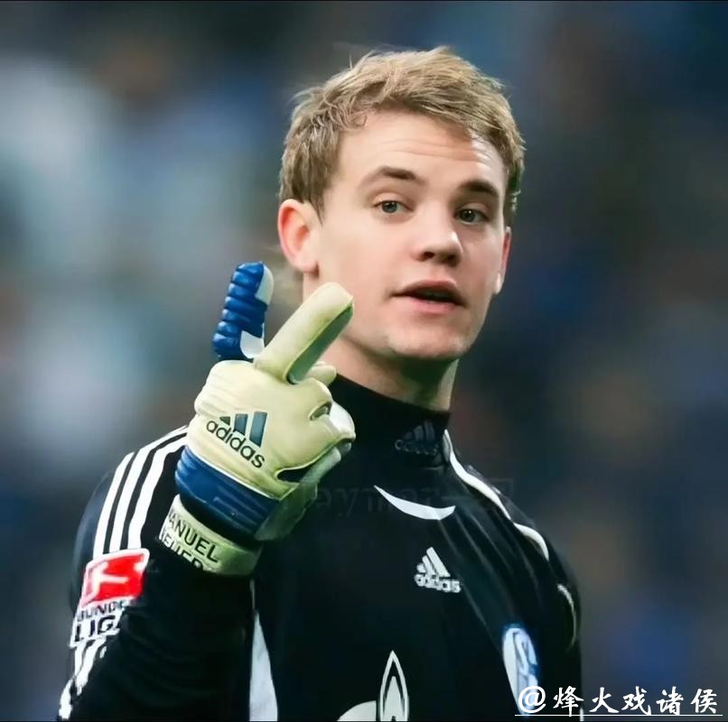 鲁梅尼格:拜仁续约诺伊尔 德国队也应感激诺伊尔 鲁梅尼格:拜仁续约诺伊尔 德国队也应感激诺伊尔