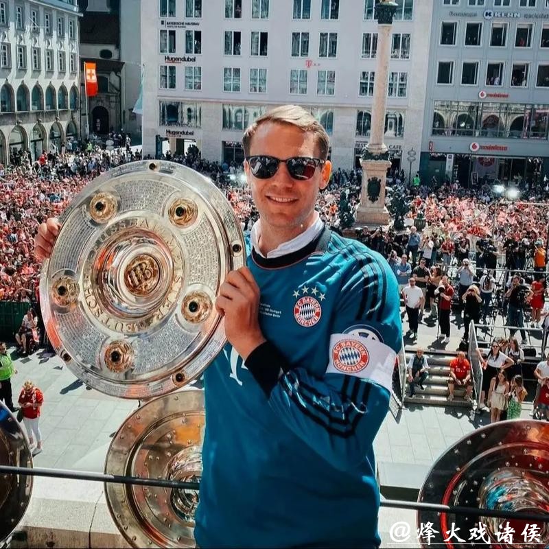 鲁梅尼格:拜仁续约诺伊尔 德国队也应感激诺伊尔 鲁梅尼格:拜仁续约诺伊尔 德国队也应感激诺伊尔