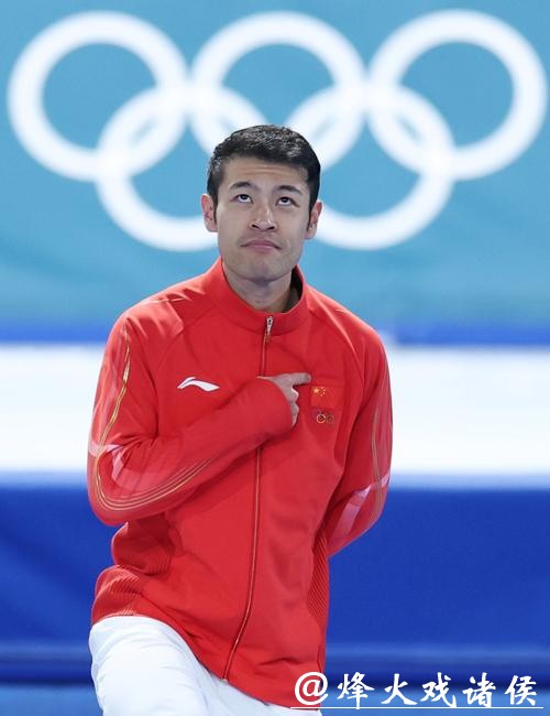 铜牌比金牌还燃！宁忠岩死磕美国“外星人”斯托尔兹，抢下中国速滑历史突破，这四年他等的就是这一刻！