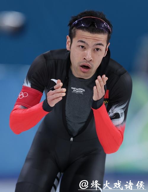 铜牌比金牌还燃！宁忠岩死磕美国“外星人”斯托尔兹，抢下中国速滑历史突破，这四年他等的就是这一刻！