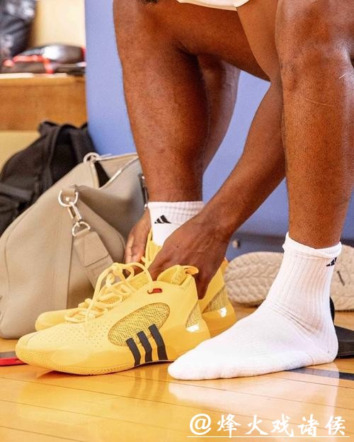 米切尔:靠直觉打球克服疲劳之旅 米切尔:靠直觉打球克服疲劳之旅