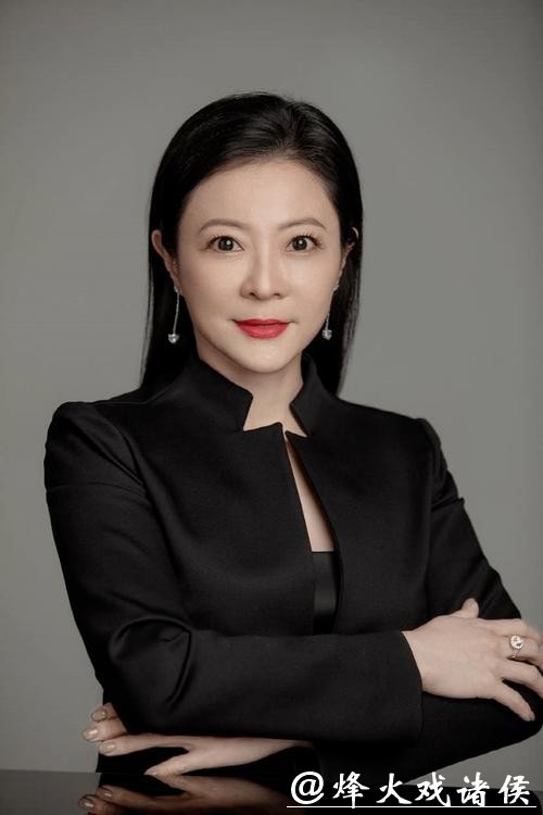 视频|汇丰投资管理亚洲及中东区CEO何慧芬贺新春：祝大家投资“一马当先”、“马到成功”！